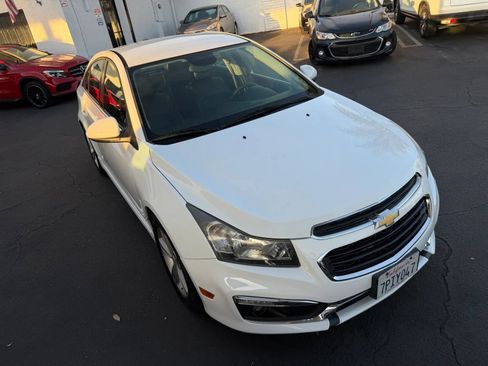 Used 2016 Chevrolet Cruze LT w/ Enhanced Safety Package FWD image 11
