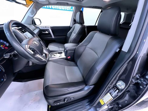 Used 2022 Toyota 4Runner SR5 Premium w/ Moonroof Package AWD/4WD image 14