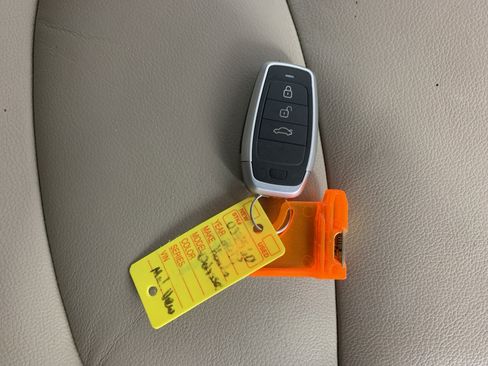 Used 2018 Honda Odyssey Touring image 39