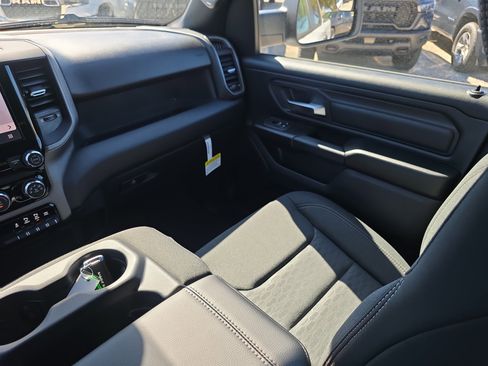 New 2026 RAM 1500 Express image 18