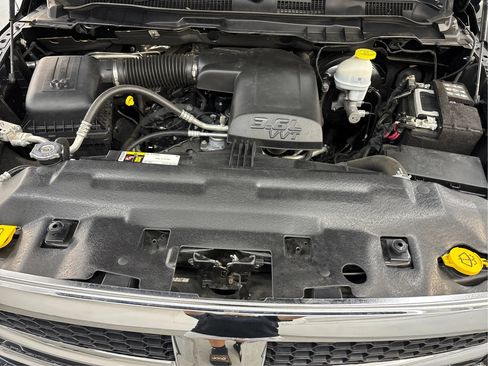 Used 2024 RAM 1500 Classic SLT AWD/4WD image 28