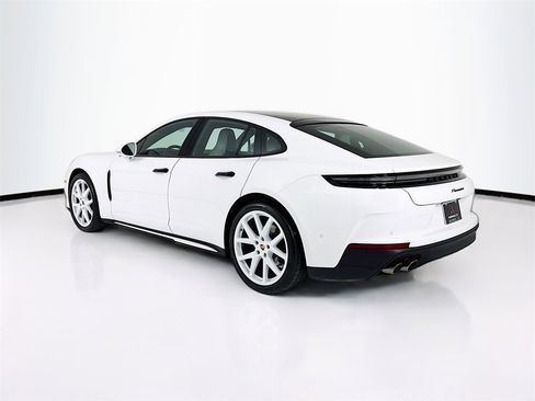 New 2026 Porsche Panamera image 3