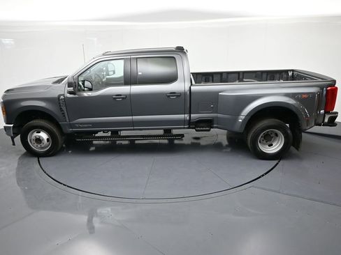 Used 2025 Ford F350 XLT image 18