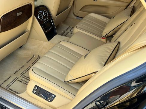 Used 2014 Bentley Flying Spur W12 AWD/4WD image 19