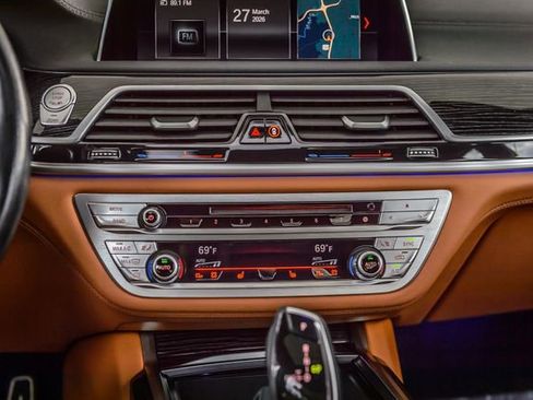 Used 2019 BMW 740i xDrive w/ M Sport Package image 31