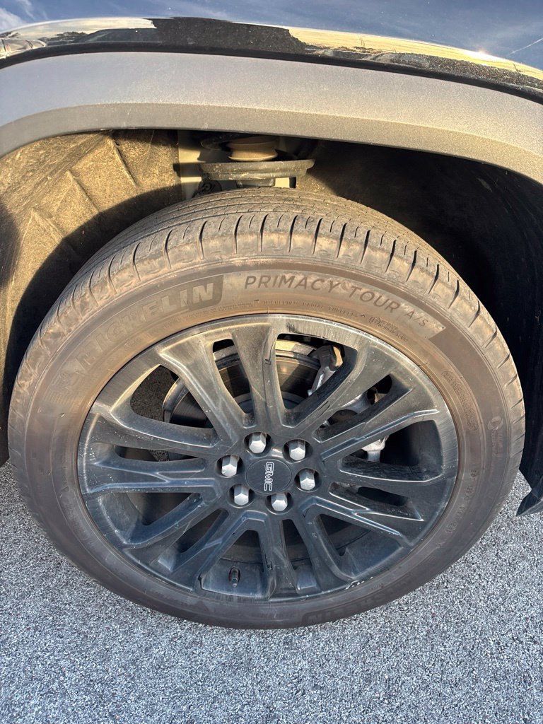 Used 2023 GMC Acadia SLT w/ Elevation Edition FWD image 8