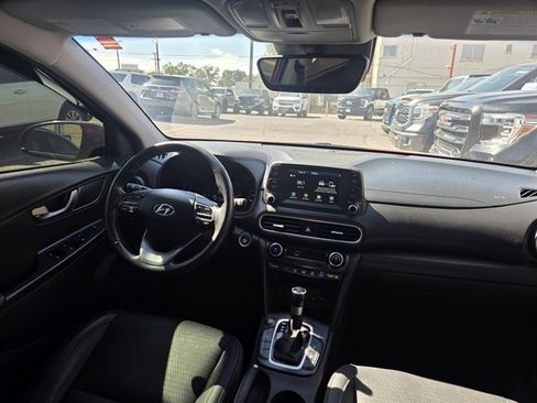 Used 2020 Hyundai Kona Limited FWD image 5