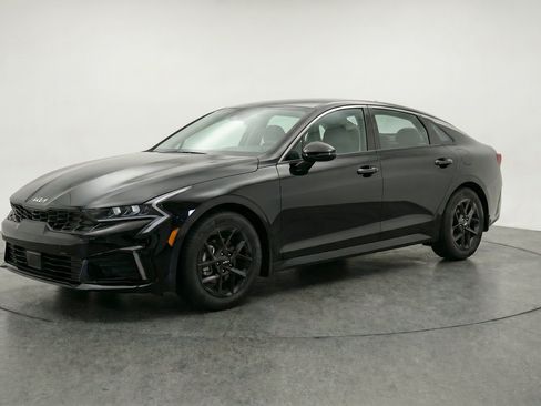Used 2025 Kia K5 LXS FWD image 3