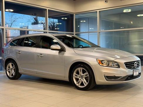 Used 2015 Volvo V60 T5 Premier Plus image 6