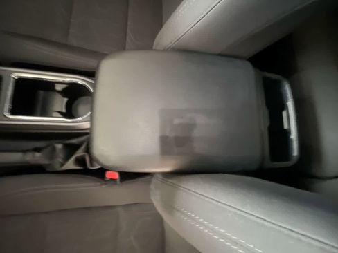 Used 2018 Toyota Tacoma TRD Sport AWD/4WD image 20