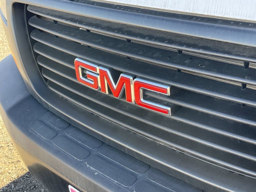 New 2025 GMC Savana 2500 Extended w/ Driver Convenience Package RWD image 31