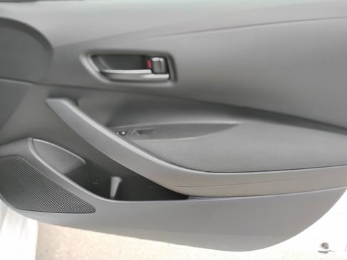 Used 2024 Toyota Corolla LE FWD image 20