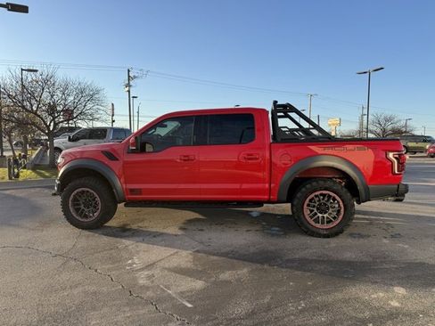 Used 2019 Ford F150 Raptor w/ Equipment Group 802A Luxury image 6