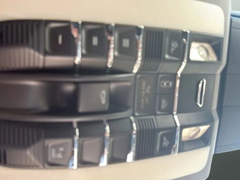 Used 2012 Porsche Panamera S RWD image 35