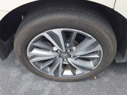 Used 2019 Acura MDX FWD w/ Technology Package image 12