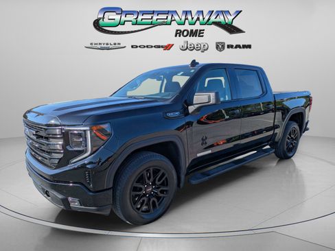 Used 2025 GMC Sierra 1500 Elevation w/ LPO, Elevation Black Package AWD/4WD image 3