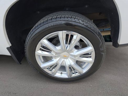 Used 2024 Chevrolet Silverado 1500 High Country w/ Technology Package image 24