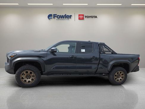 New 2026 Toyota Tacoma 4x4 Double Cab Hybrid image 4