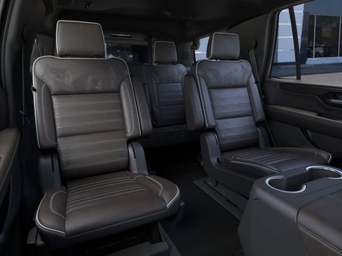 New 2026 GMC Yukon Denali Ultimate AWD/4WD image 17