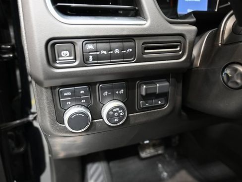 Used 2021 GMC Yukon SLT w/ SLT Luxury Plus Package image 28