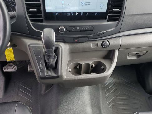 Used 2022 Ford Transit 250 Medium Roof AWD image 15