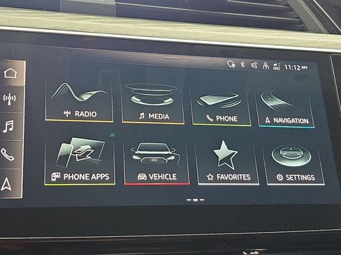 Certified 2023 Audi e-tron Premium Plus w/ Premium Plus Package AWD/4WD image 21