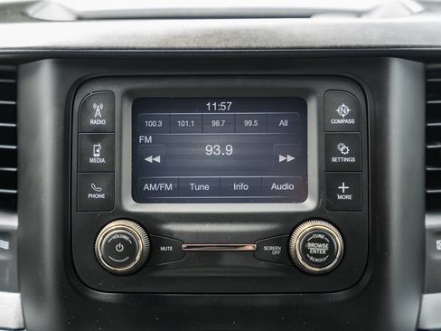 Used 2022 RAM 1500 Big Horn AWD/4WD image 25