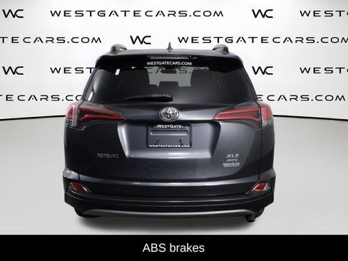 Used 2018 Toyota RAV4 XLE image 7