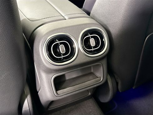 New 2026 Mercedes-Benz GLC 350e 4MATIC image 28