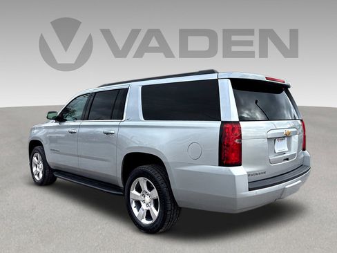 Used 2019 Chevrolet Suburban LT image 27