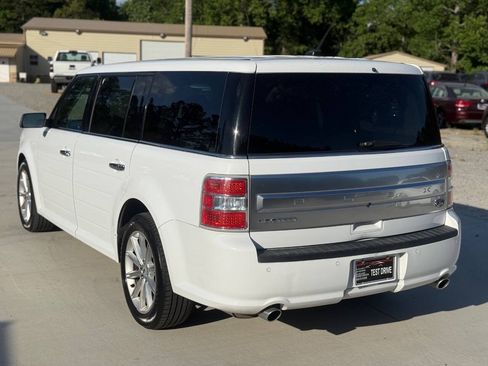 Used 2018 Ford Flex Limited FWD image 5