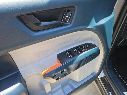 Used 2023 Ford Maverick XLT FWD image 14