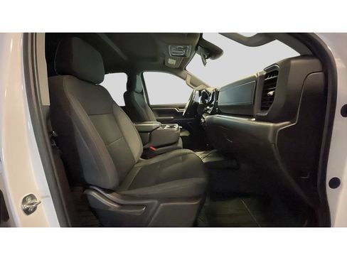 Used 2023 Chevrolet Silverado 1500 LT AWD/4WD image 16