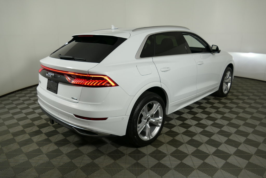 Used 2023 Audi Q8 Premium Plus AWD/4WD image 3