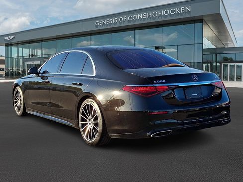 Used 2021 Mercedes-Benz S 580 4MATIC Sedan image 4