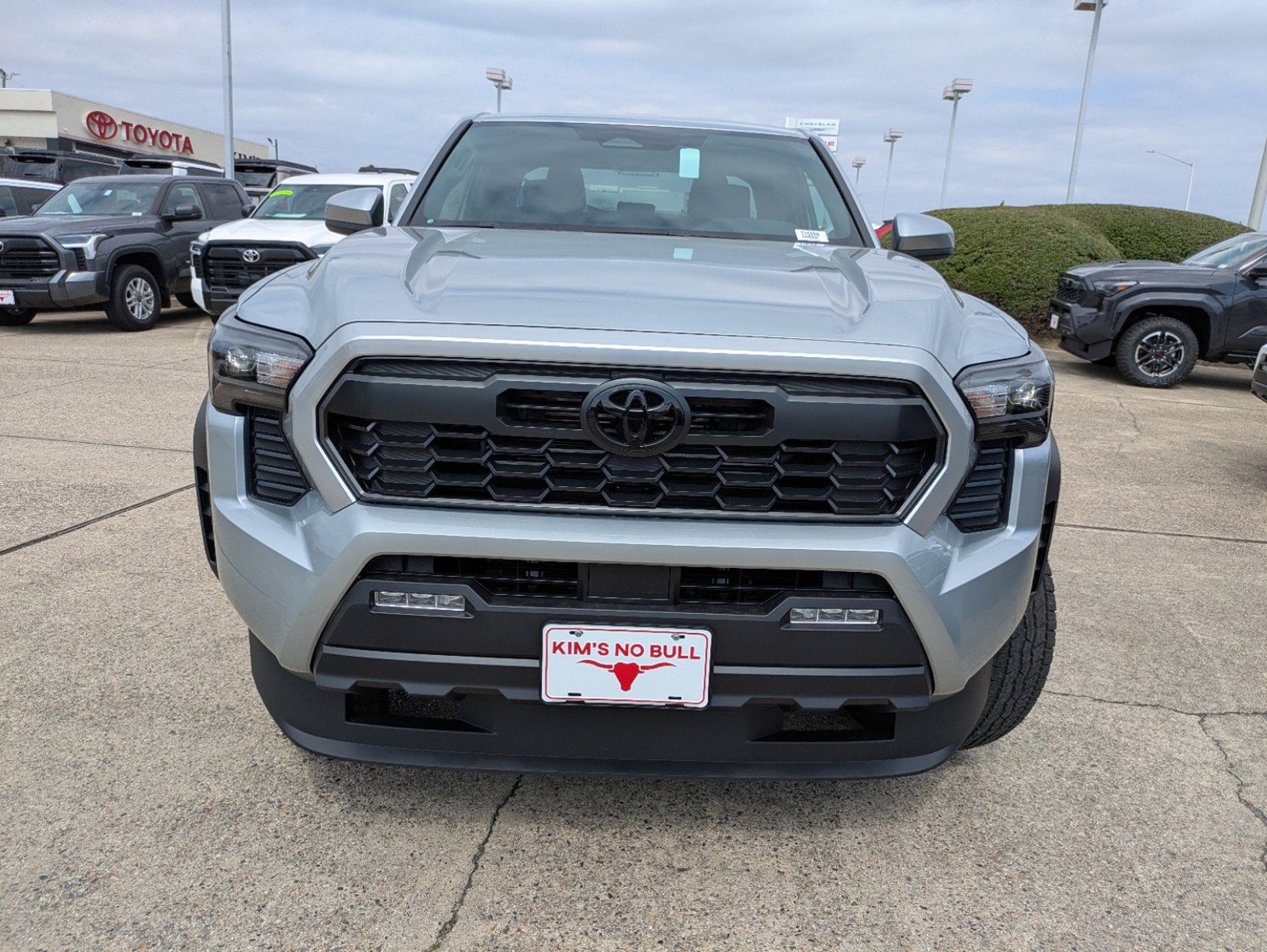 New 2025 Toyota Tacoma TRD Off-Road AWD/4WD image 2