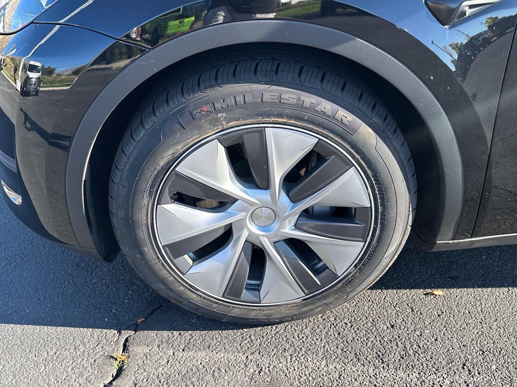 Used 2023 Tesla Model Y Long Range AWD/4WD image 15