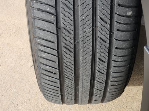 Certified 2020 Lexus RX 450hL AWD w/ Premium Package image 11