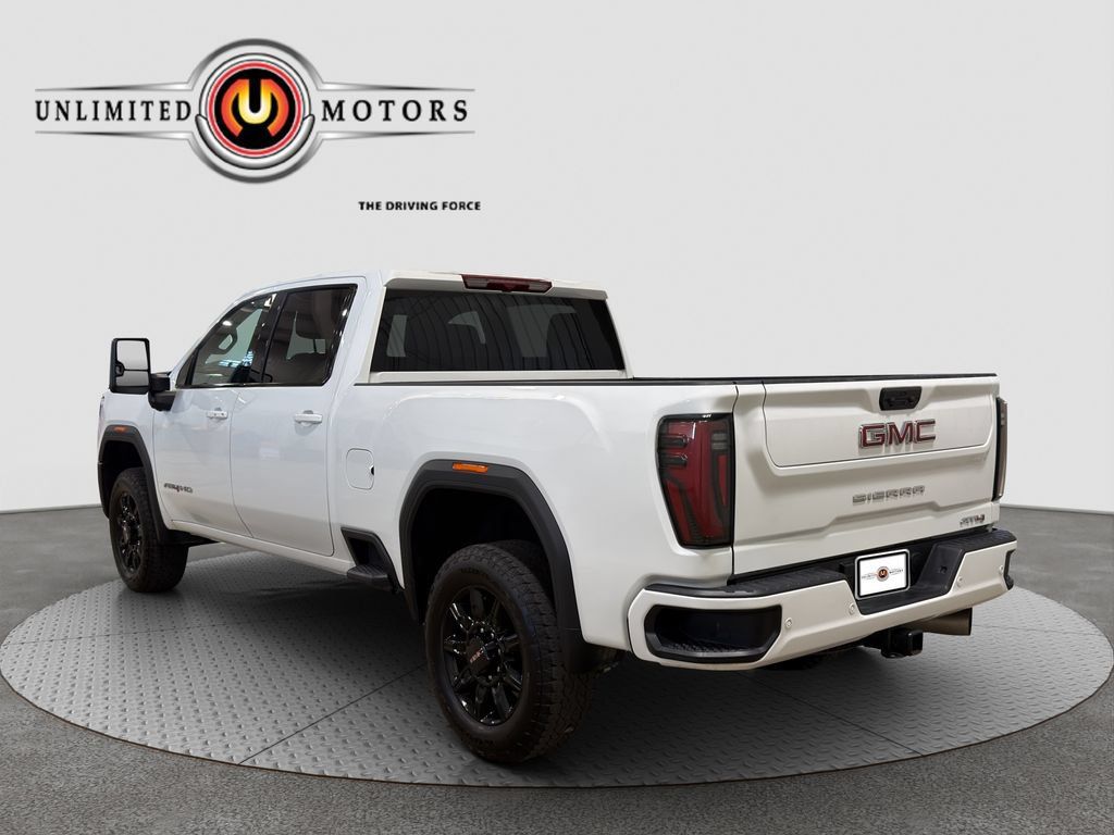 Used 2025 GMC Sierra 2500 AT4 AWD/4WD image 3