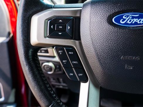 Used 2019 Ford F250 Lariat w/ Lariat Ultimate Package AWD/4WD image 15
