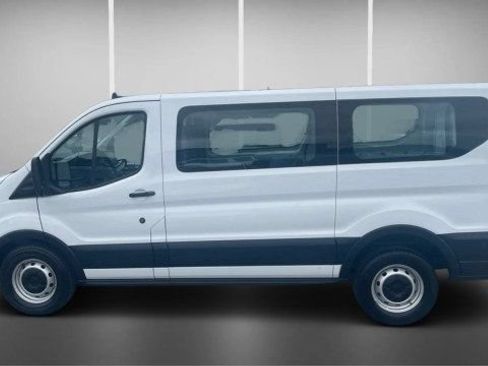 Used 2025 Ford Transit 150 Low Roof RWD image 11