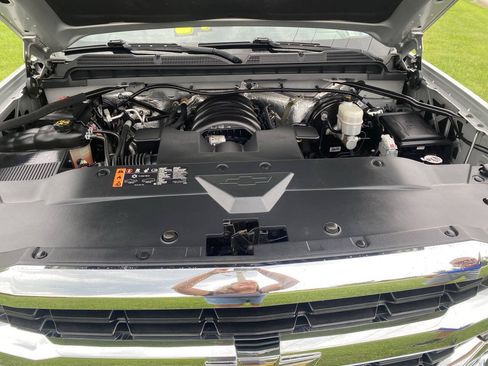 Used 2017 Chevrolet Silverado 1500 LT w/ All Star Edition AWD/4WD image 24