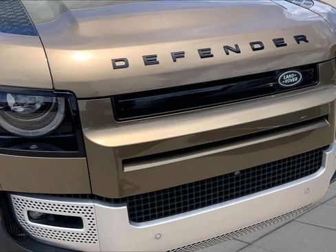 Certified 2024 Land Rover Defender 110 S AWD/4WD image 29