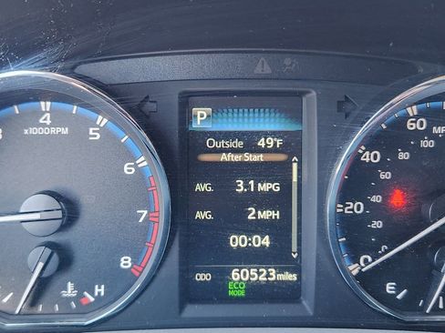 Used 2016 Toyota RAV4 XLE image 16