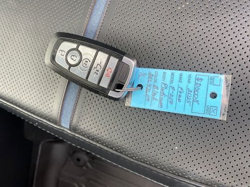 Used 2025 Ford F250 Platinum image 30