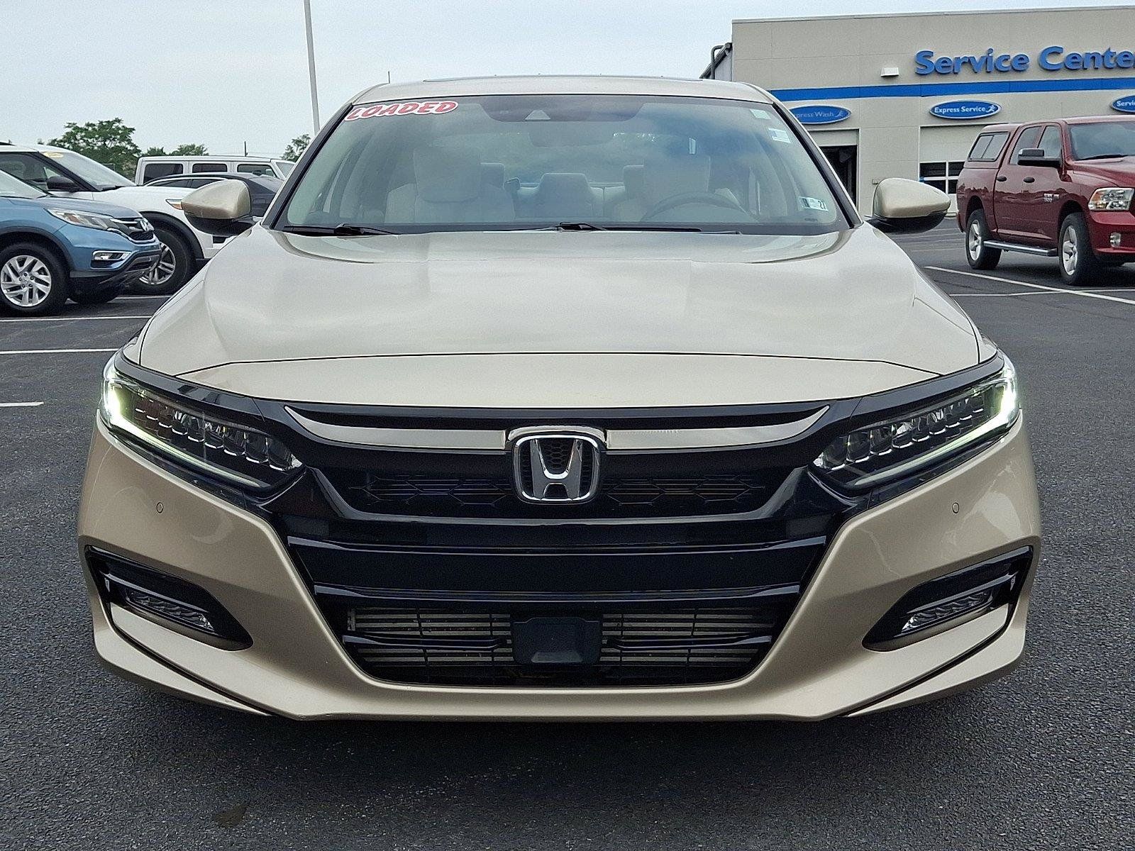 Used 2020 Honda Accord Touring image 2
