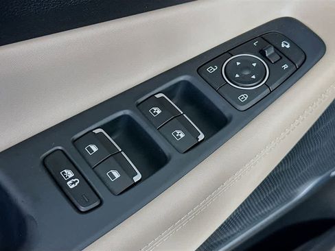 Used 2022 Hyundai Santa Fe Limited image 29