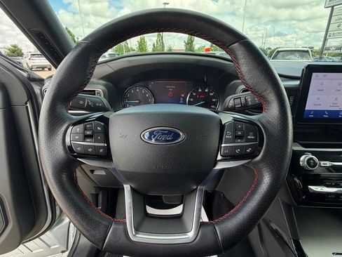 Used 2023 Ford Explorer ST-Line AWD/4WD image 27