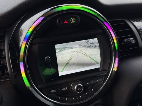 Used 2019 MINI Cooper S image 22