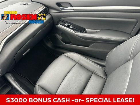 New 2025 Nissan Altima 2.5 SL image 26